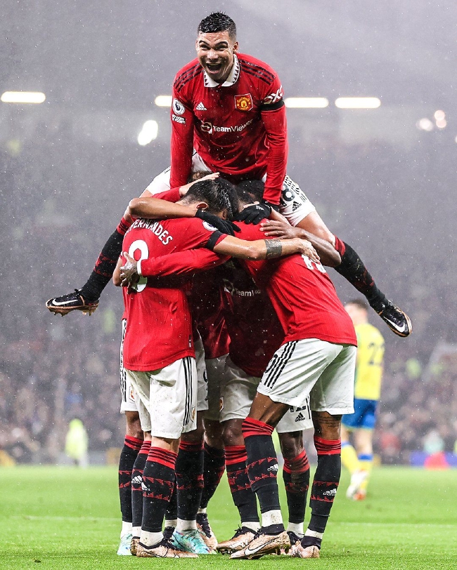 与队友密切 与队友密切