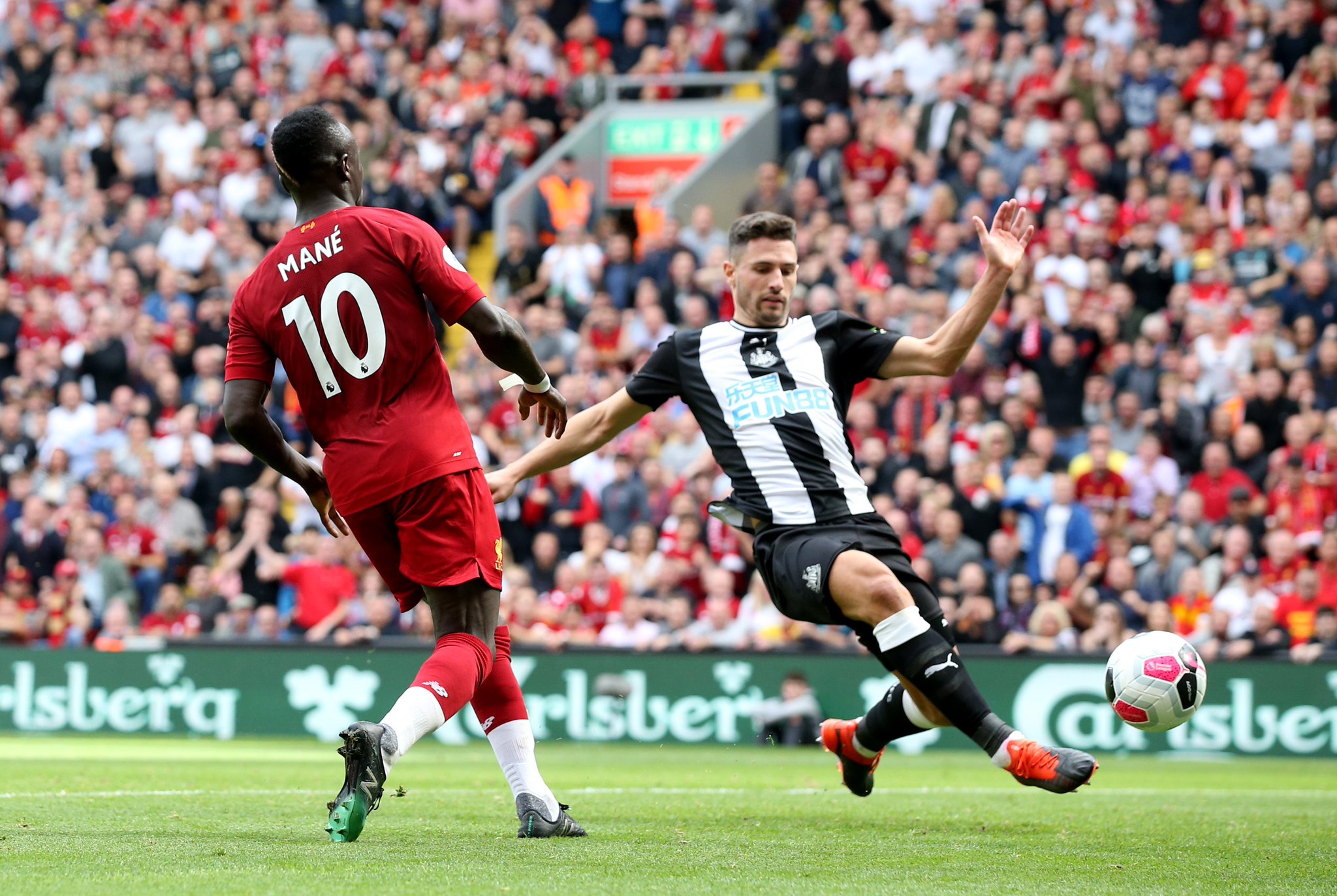 当龙塞罗表 当龙塞罗表